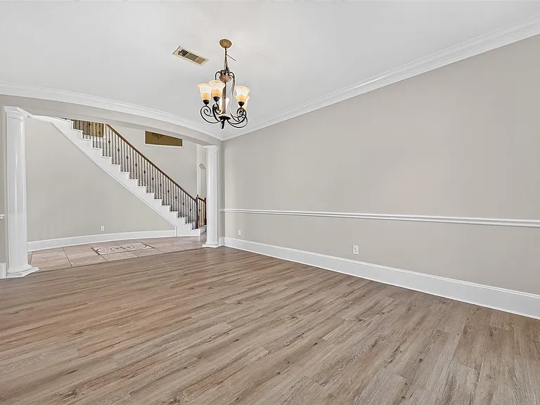 9735 Lansing Meadows Dr — Photo 7