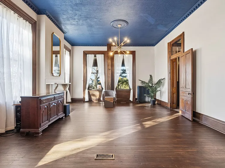 440 Ormsby Ave #A — Photo 10