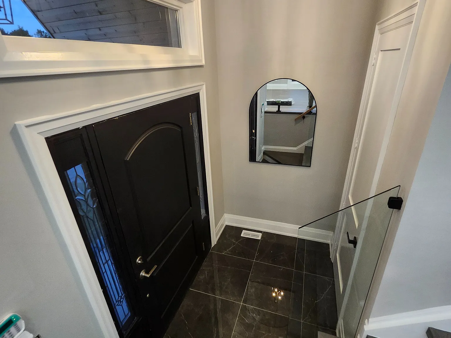3 bed, $5,500 — Photo 3