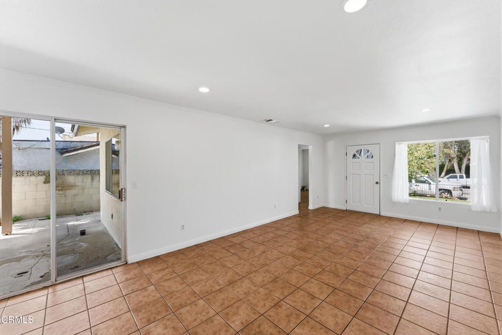 Apartment in Santa Paula, Ventura - More