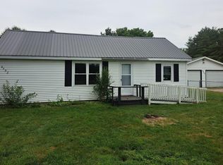 4852 N Dickenson Rd, Coleman, MI 48618