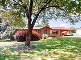 4337 Valley View Rd, Thomasville, NC 27360