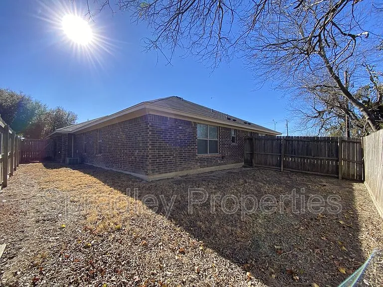 216B Andy Ln — Photo 10