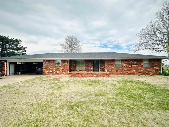 304 E Don Kroll St, Enid, OK 73701