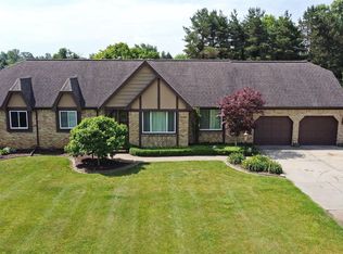 9530 Perry Rd, Goodrich, MI 48438