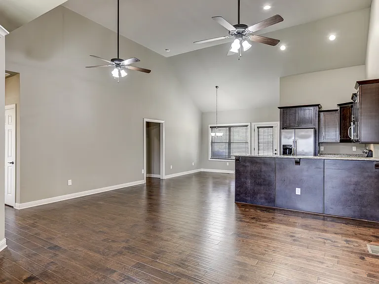 342 Big Station Camp Blvd #B — Photo 2