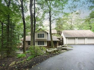 2307 S Ridge Dr, Hidden Valley, PA 15502