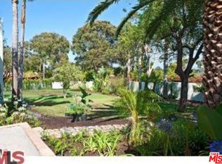 6728 Wildlife Rd, Malibu, CA 90265