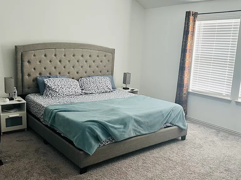 11402 Sugarlands Dr — Photo 2