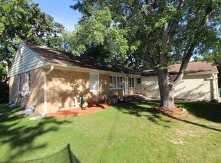 741 2nd Ave SW, Cambridge, MN 55008