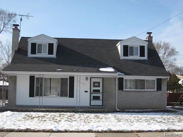 1st image of 20396 Fairview Dr