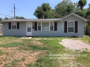 204 Saint John Dr, Cahokia, IL
