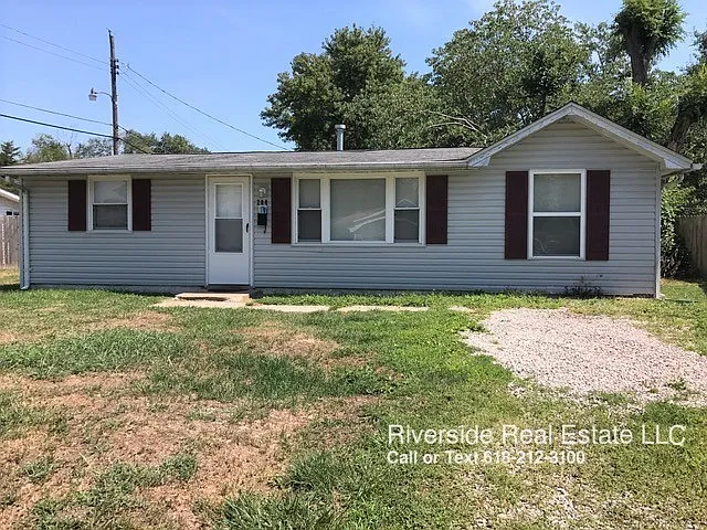 204 Saint John Dr photo 1
