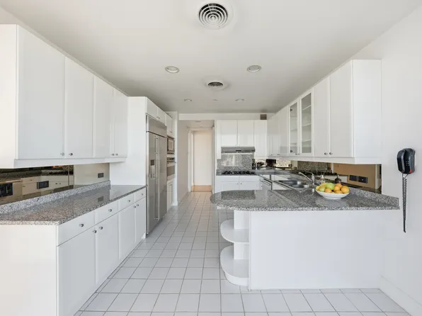 845 United Nations Plaza image 22 of 50