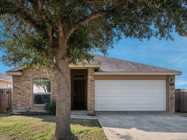 8055 Chisos Oak Dr, San Antonio, TX 78223