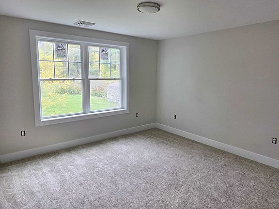 5th image of 18 Pearson Drive #2