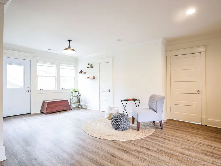 233B Chapel Ave — Photo 13