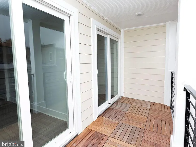 1742 Fleet St #204 — Photo 11