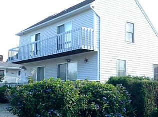 135 Col John Gardner Rd, Narragansett, RI 02882