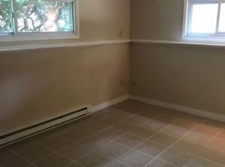 20 W Shore Dr, Vernon, NJ 07462