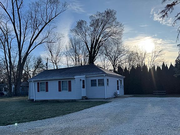 2nd image of 473 Shorefield Dr