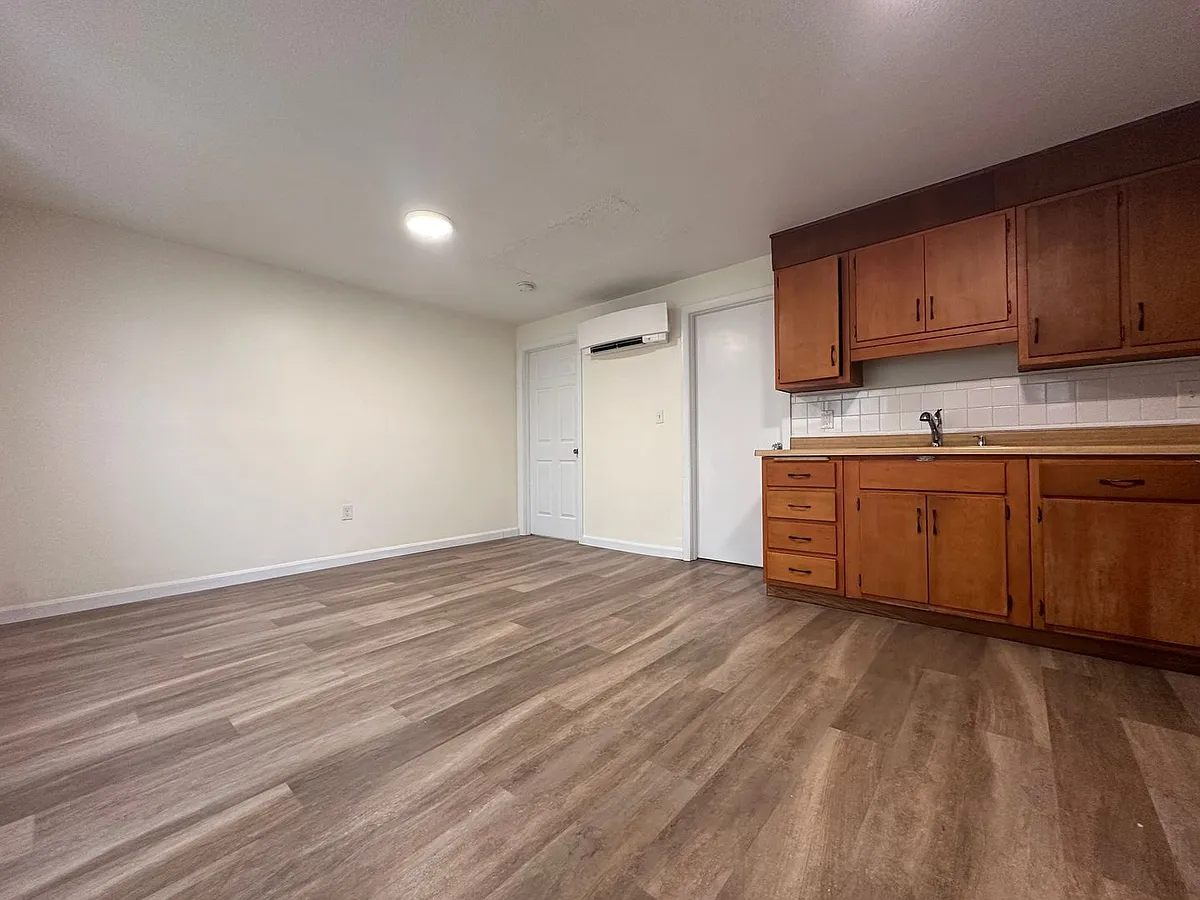 Building Photo - Dairy Road Apartments
