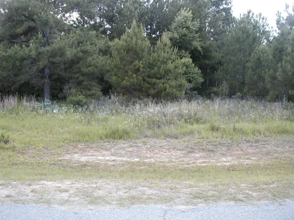 107 Spur Ln, Thomasville, GA 31757