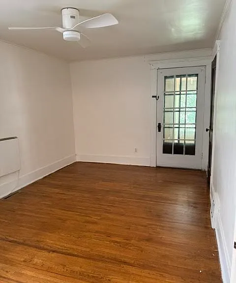 105 Florence Ave — Photo 16