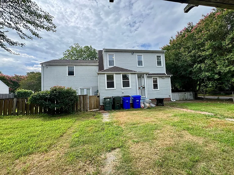 9251 Atwood Ave — Photo 47