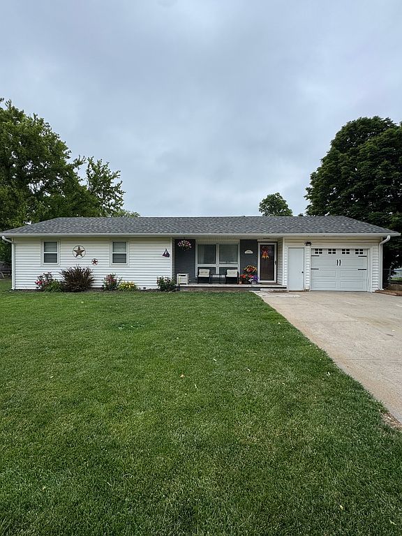 407 S G St - Property Image