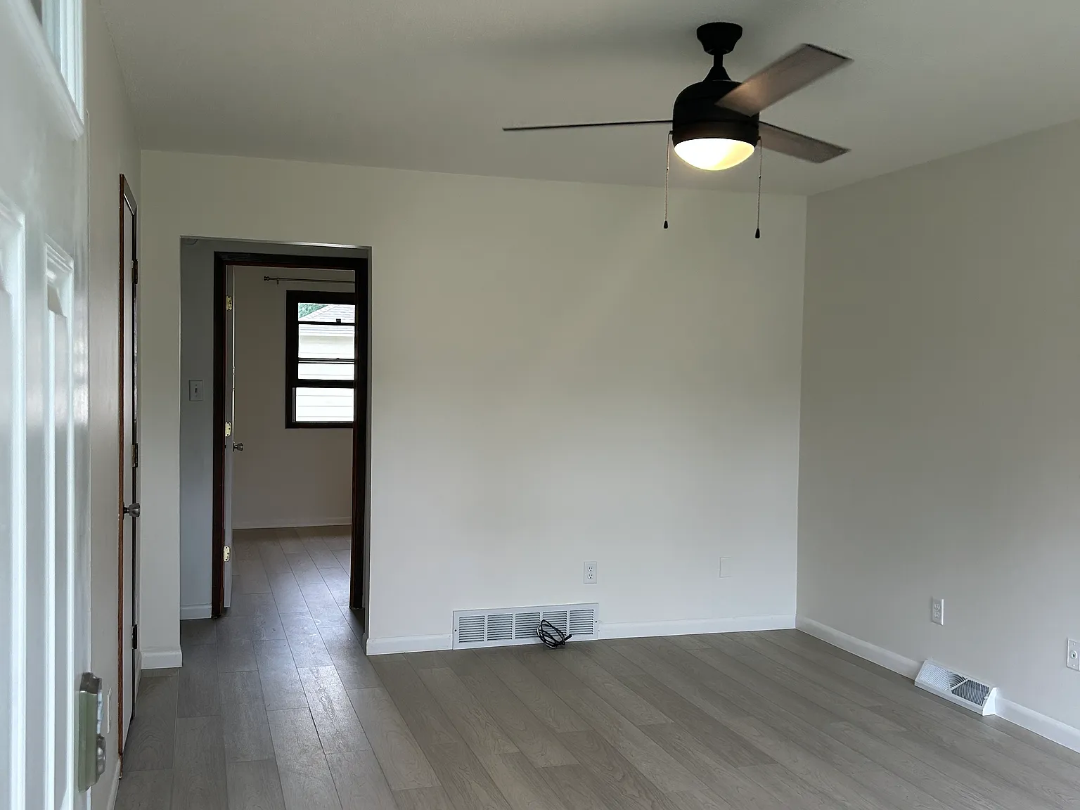 2 bed, 800 sqft, $1,295 — Photo 4