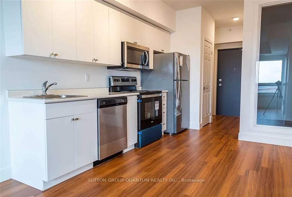 2 bed, $1,800 — Photo 3