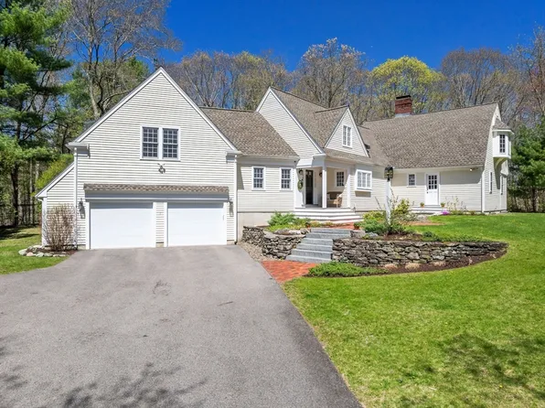 4 Ash Ln, Sherborn, MA 01770