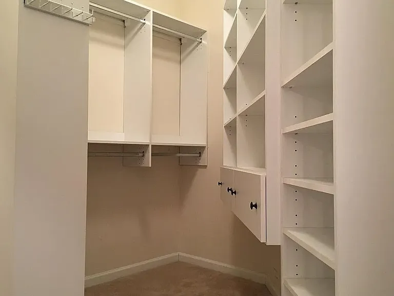 402 Carson Ter — Photo 13