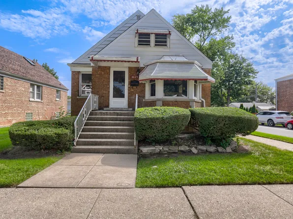 3229 Highland Ave, Berwyn, IL 60402