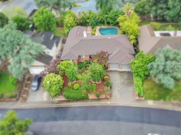 8484 Oakwind Ct, Orangevale, CA 95662
