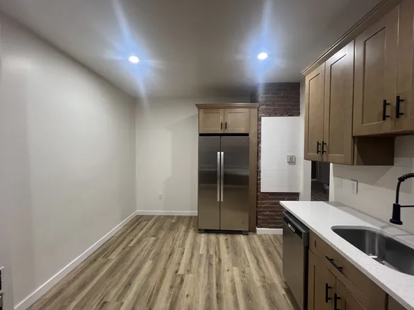 22 73rd Street image 10 of 32