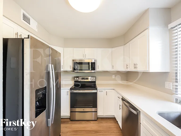 6338 W Purdue Ave — Photo 8