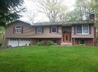 3 Hampton Spring Rd, Newton, NJ 07860