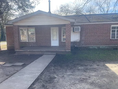 330 E Roosevelt Dr Photo 1