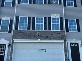 709 Ravenshire Ct, Coraopolis, PA