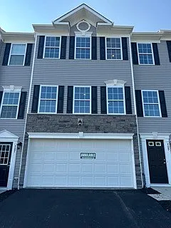 709 Ravenshire Ct photo 1