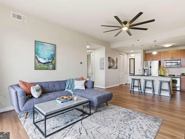 711 Cosmopolitan Dr #517, Atlanta, GA 30324