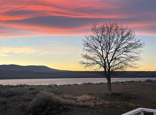 418 Island Vw SW, Mattawa, WA 99349