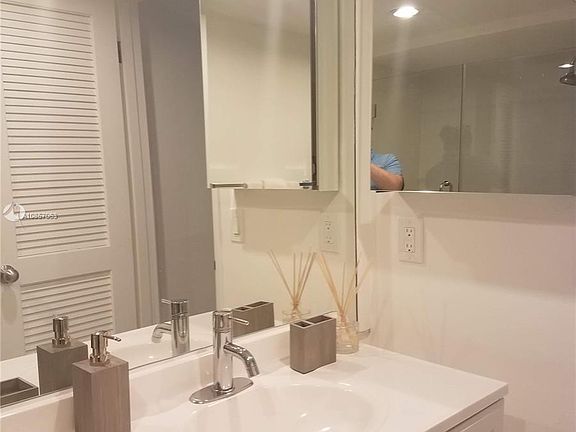 5th image of 201 Galen Dr APT 109