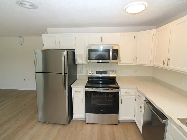 770 Central Ave #7 — Photo 2