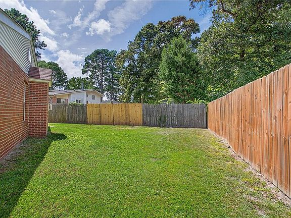 4th image of 5480 Bayberry Dr