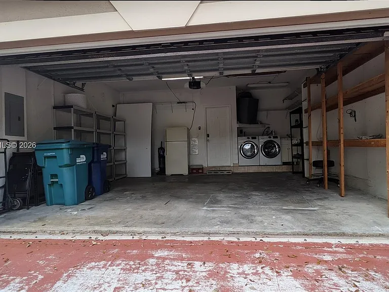 8929 NW 165th Ter — Photo 20
