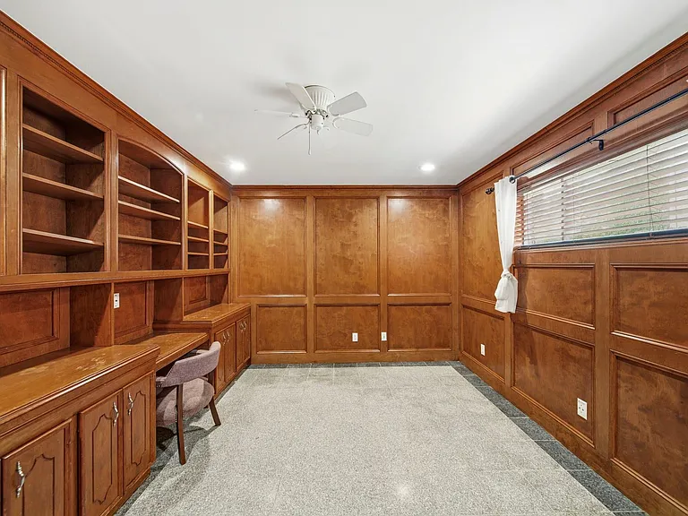 11730 Denise Dr — Photo 23