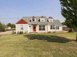 602 N Ross Ln, Medford, OR 97501